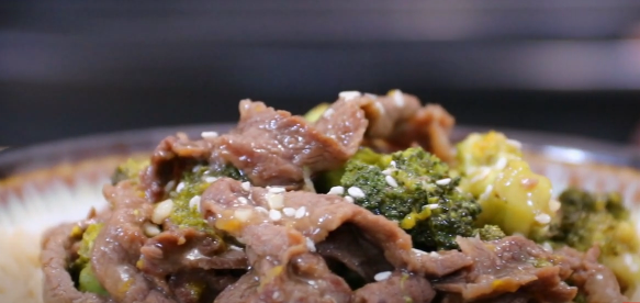 How to Make Delicious Orange Beef and Broccoli in 30 Minutes